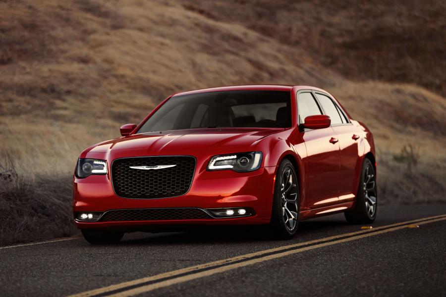  Chrysler 300C S 2015 года  (фото 1 из 59)